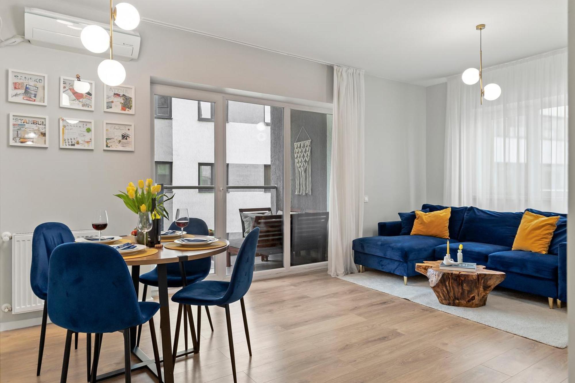 Mido Park Apartment With Private Parking & Self Check-In Bukares Bagian luar foto